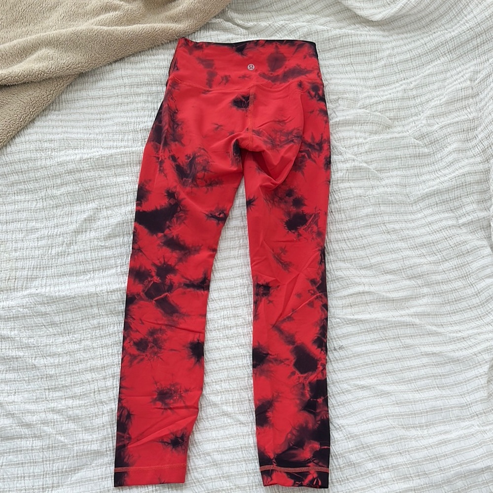 LULULEMON WUNDER TRAIN LEGGINGS (GAME DAY COLLECTION)!! - Picture 4 of 6